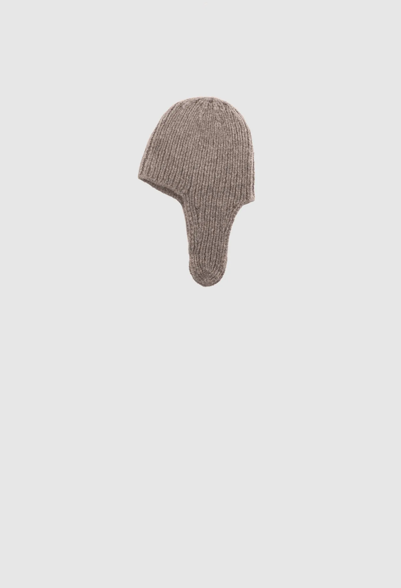 COLETTE - Hand-Knit Hat in Beige