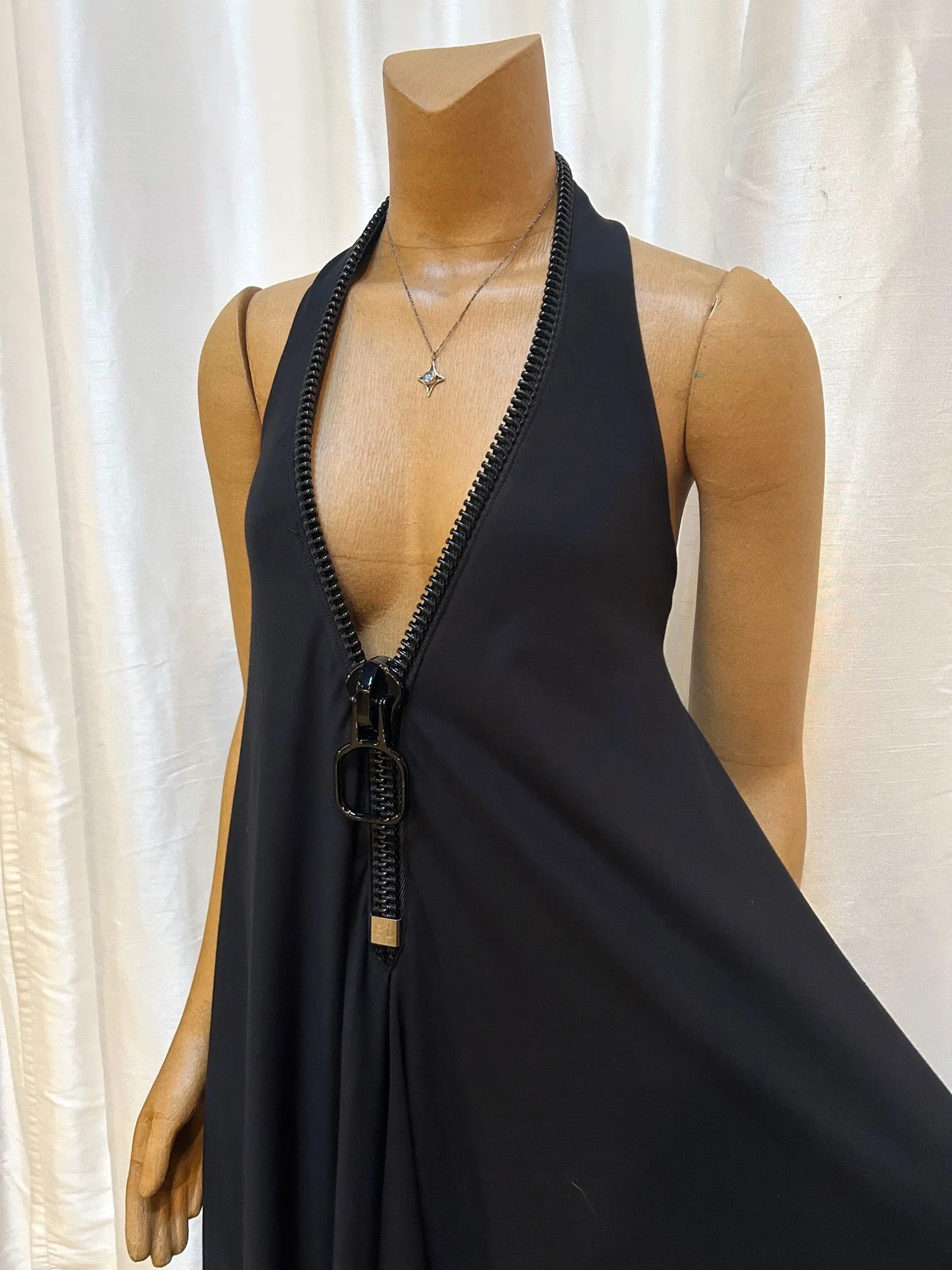 Heartless Revival Zipper Halter Gown