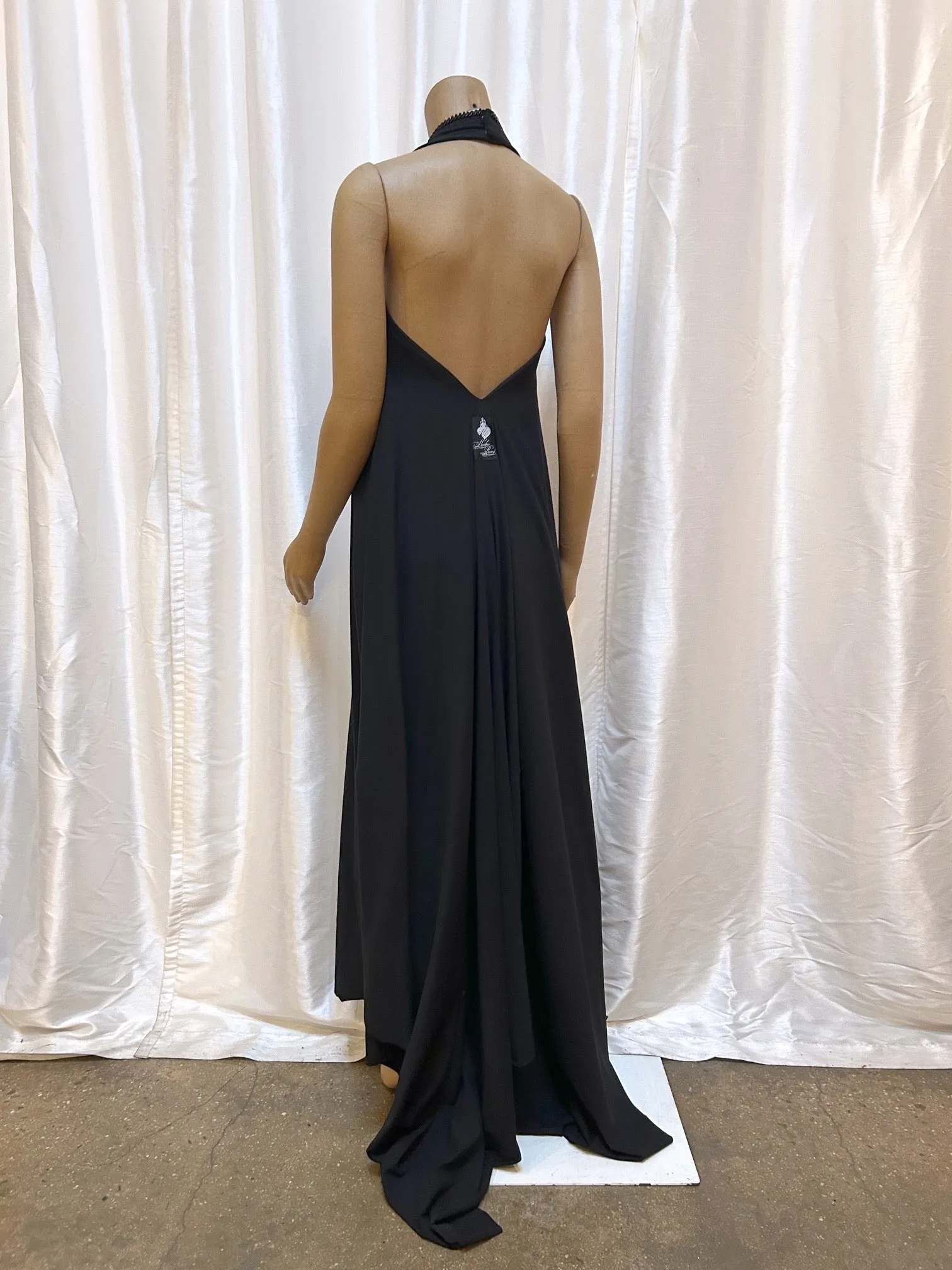 Heartless Revival Zipper Halter Gown